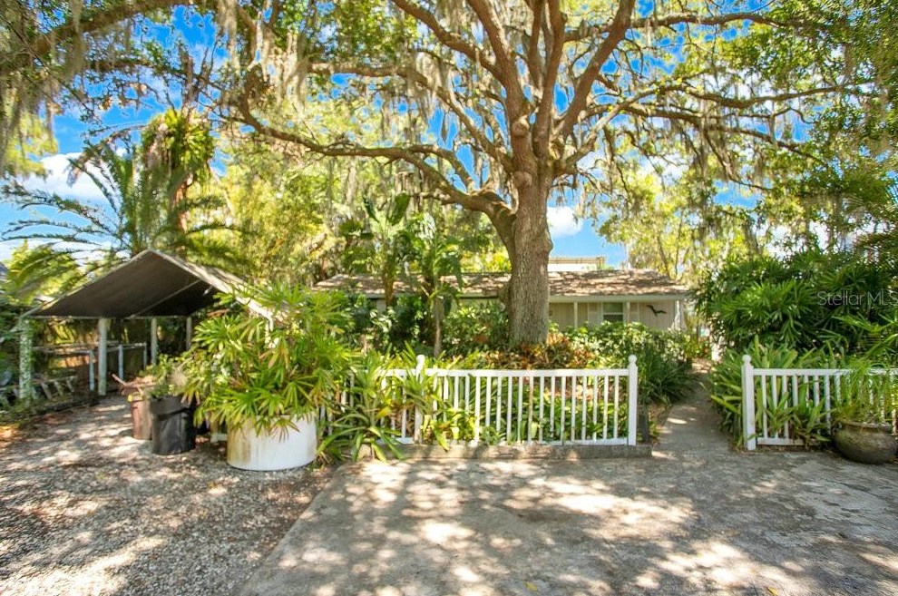 3120 Pine Shadow Dr, Land O Lakes, FL 34639