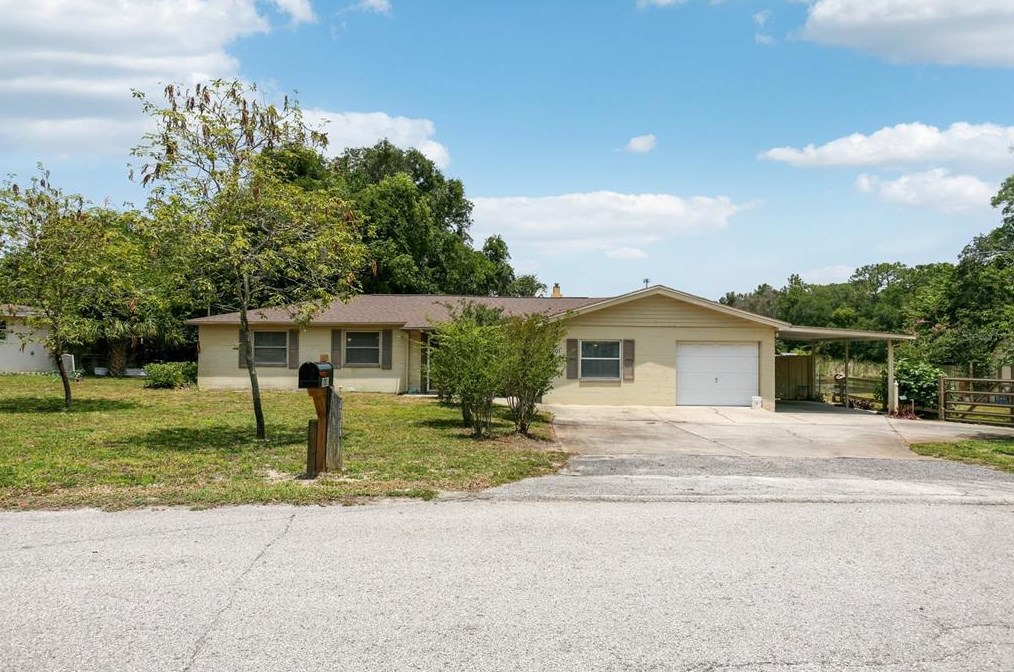 1001 Cedar Lake Dr, Tampa, FL 33612-3319