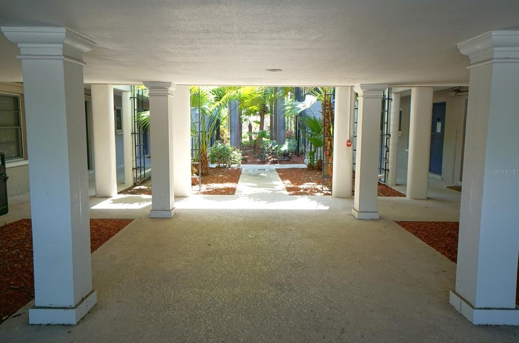 212 Church Ave, Tampa FL 33609-1214 exterior