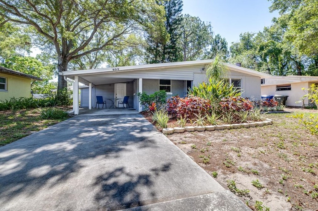 658 15th St, Largo, FL 33770-2217