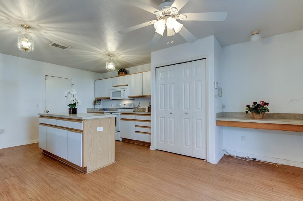 6209 Gassino Pl, Riverview FL  33578-8396 exterior