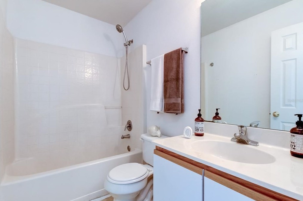 6209 Gassino Pl, Riverview FL  33578-8396 exterior