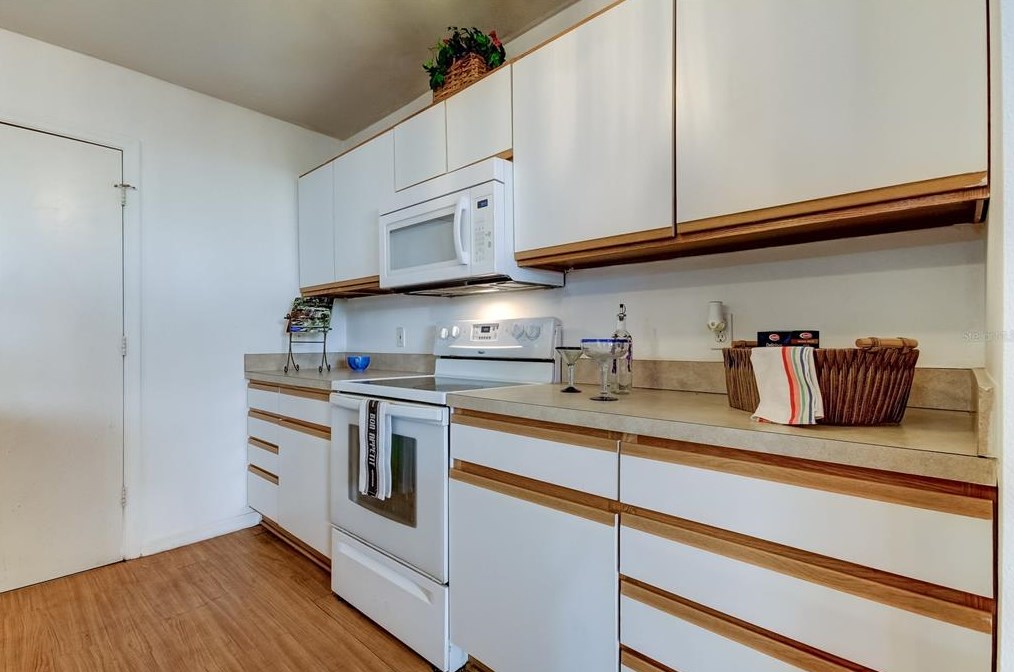 6209 Gassino Pl, Riverview FL  33578-8396 exterior