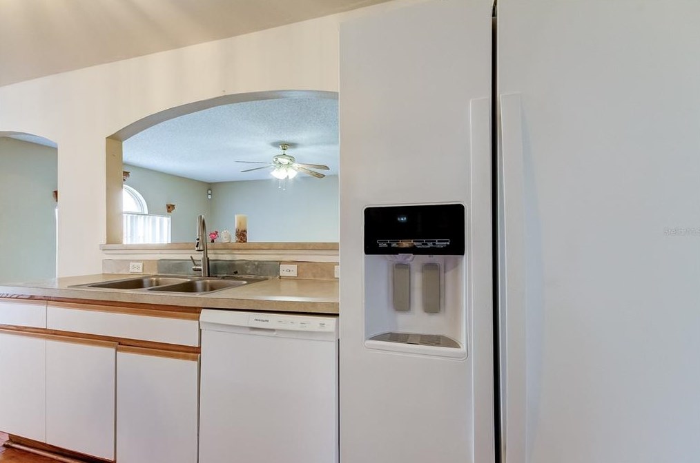 6209 Gassino Pl, Riverview FL  33578-8396 exterior