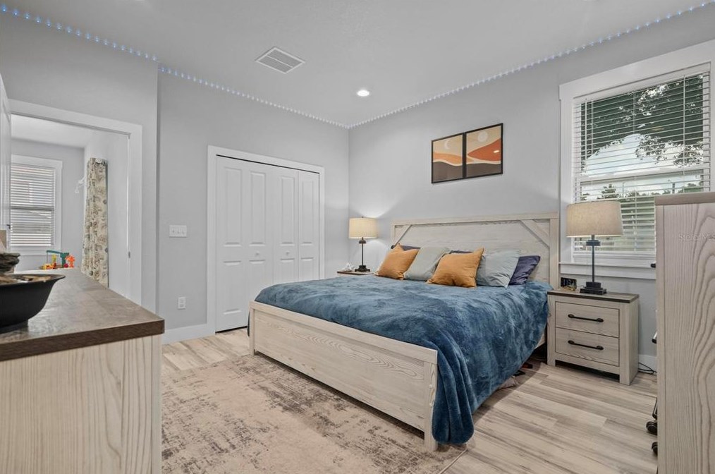 2502 18th Ave, Tampa FL 33619-2424 exterior