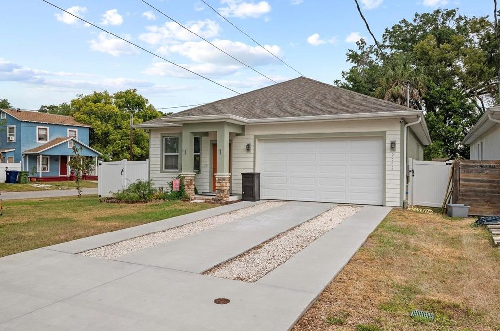 2502 18th Ave, Tampa FL 33619-2424 exterior