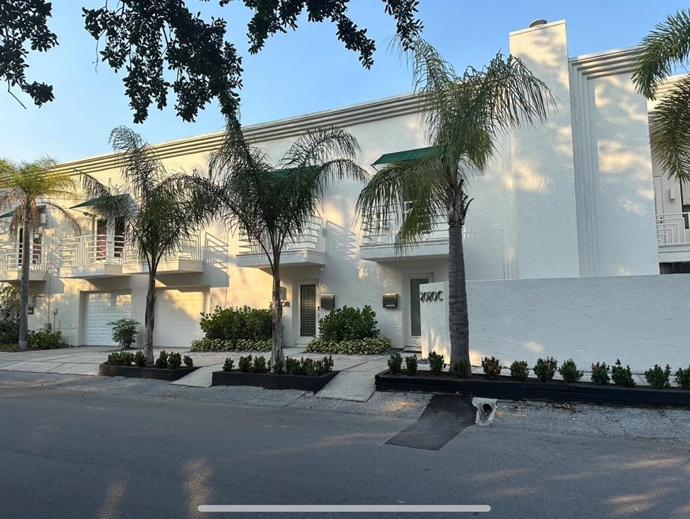 2020 Dekle Ave, Tampa FL 33606-3253 exterior