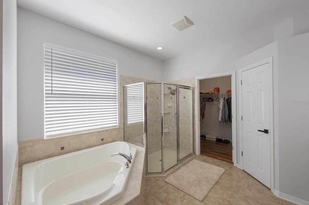 6935 Grn Heron Dr, Zephyrhills FL 33545-3894 exterior