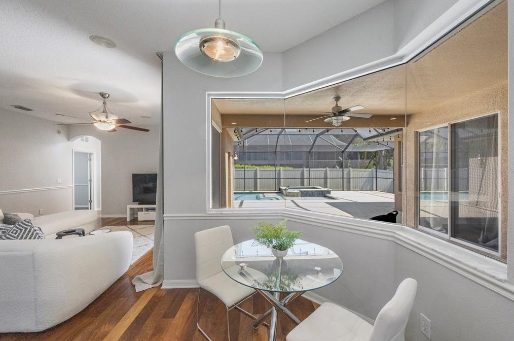 6935 Grn Heron Dr, Zephyrhills FL 33545-3894 exterior