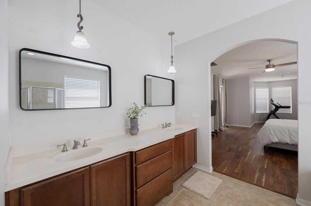 6935 Grn Heron Dr, Zephyrhills FL 33545-3894 exterior