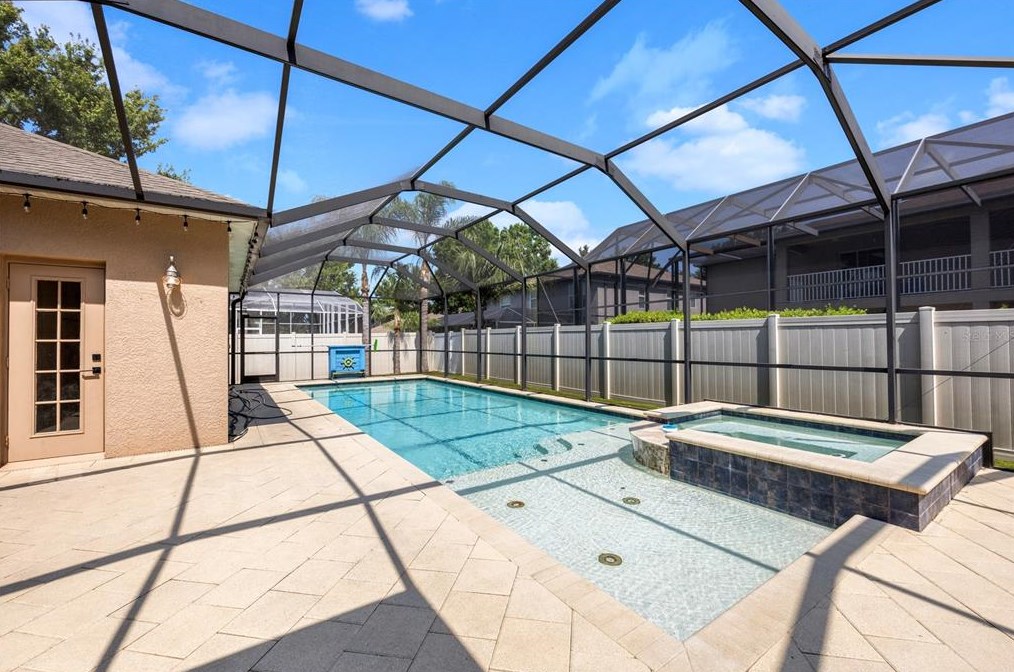 6935 Grn Heron Dr, Zephyrhills FL 33545-3894 exterior