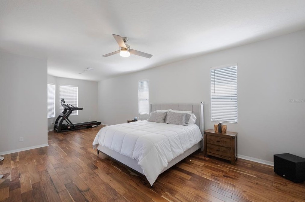 6935 Grn Heron Dr, Zephyrhills FL 33545-3894 exterior