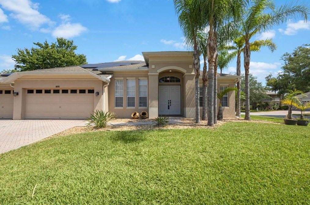 6935 Grn Heron Dr, Zephyrhills FL 33545-3894 exterior