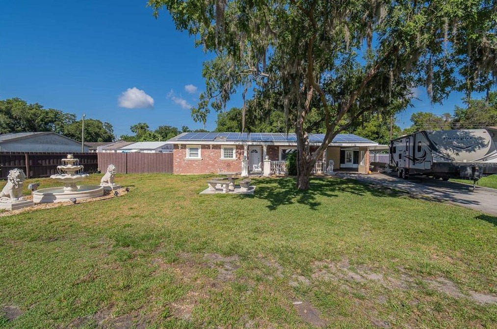 1204 Pleasant Pl, Lakeland, FL 33801-2950