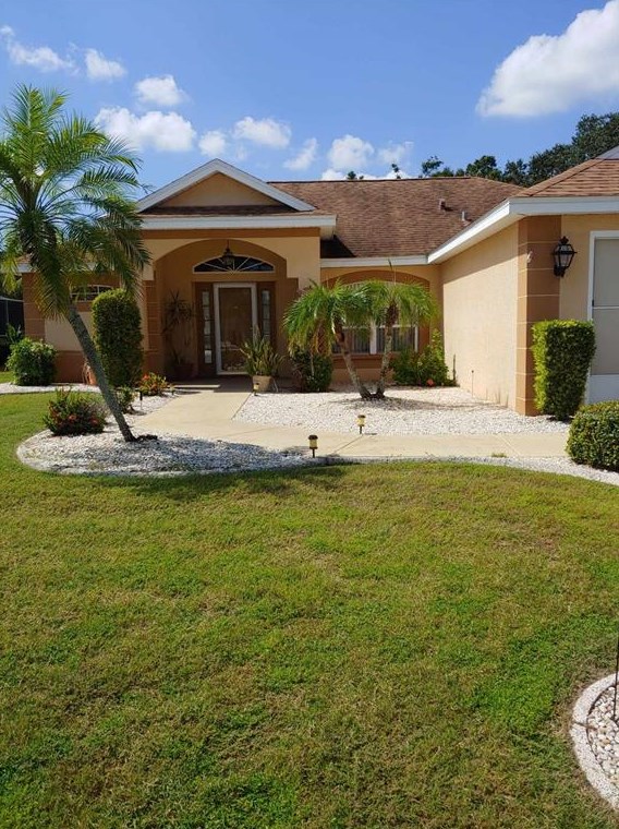 318 Caloosa Palms Ct, Ruskin FL 33573-6933 exterior