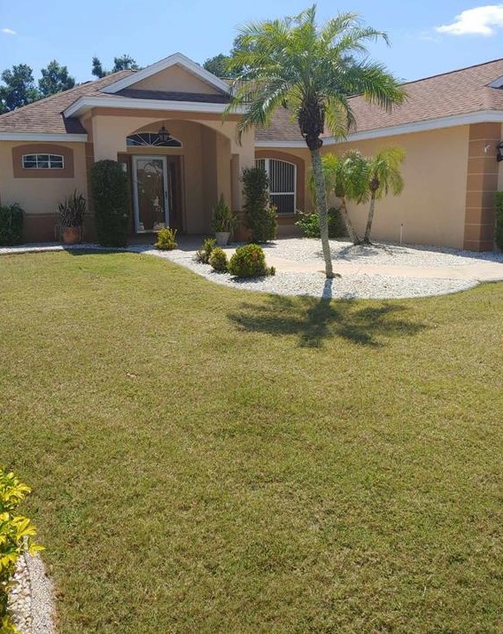 318 Caloosa Palms Ct, Ruskin, FL 33573