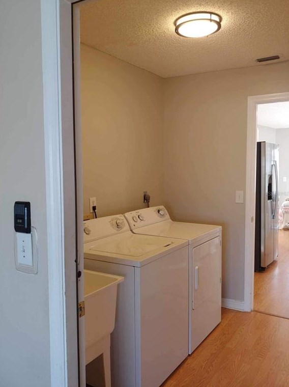 318 Caloosa Palms Ct, Ruskin FL 33573-6933 exterior