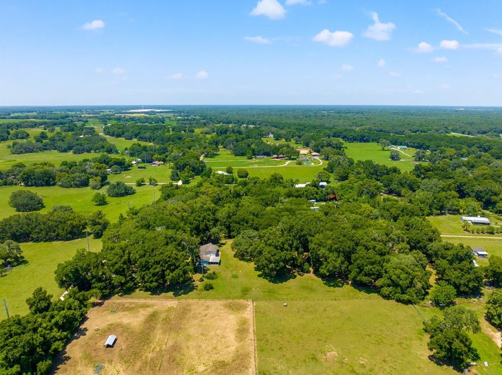 20830 Trilby Cemetery Rd, Dade City FL 33523-1337 exterior