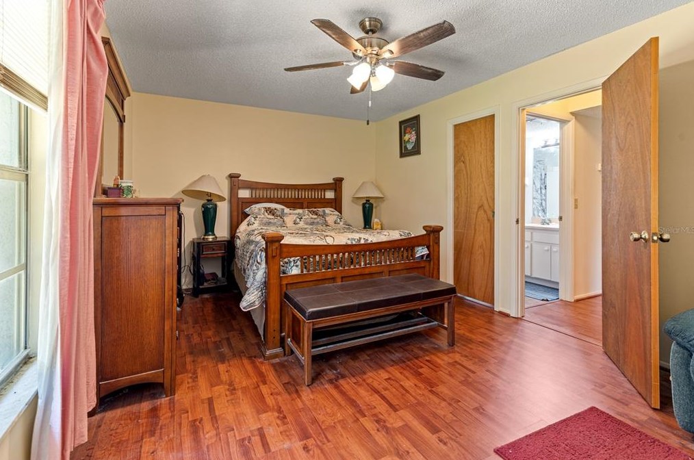 20830 Trilby Cemetery Rd, Dade City FL 33523-1337 exterior