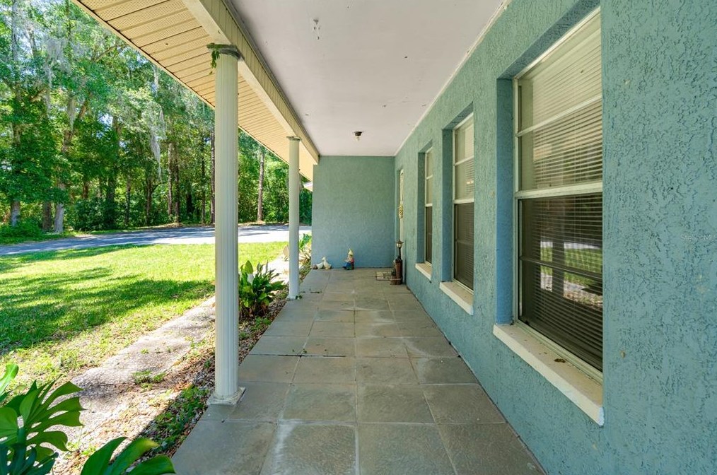 20830 Trilby Cemetery Rd, Dade City FL 33523-1337 exterior