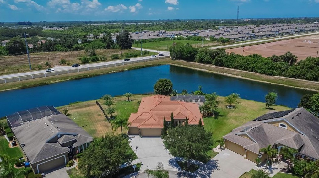 122 Star Shell Dr, Ruskin, FL 33572-3514