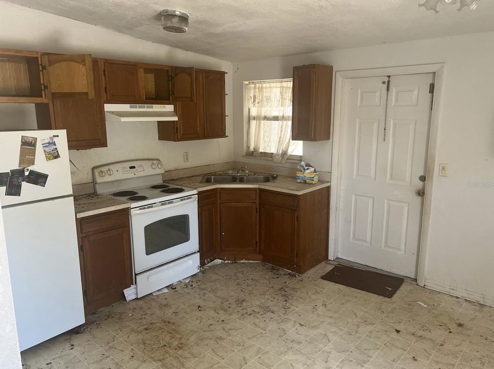 1616 15th St, Bradenton, FL 34208-3306