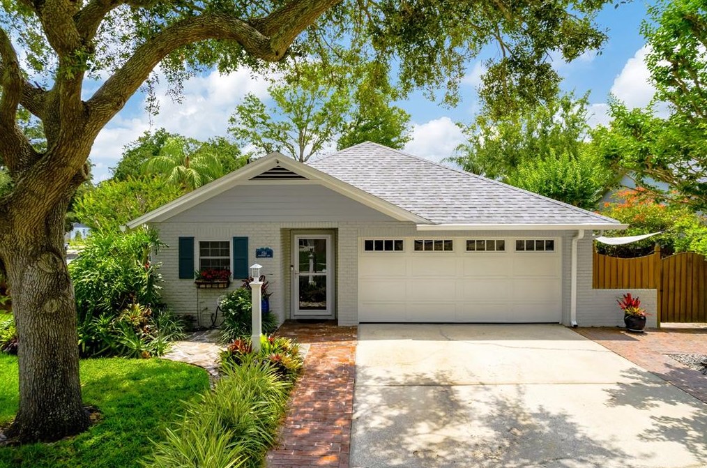 1514 Woonsocket Ln, Brandon FL  33511-1823 exterior