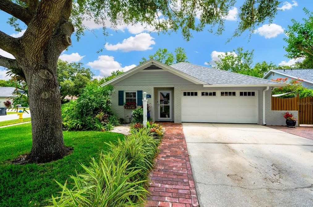 1514 Woonsocket Ln, Brandon FL  33511-1823 exterior