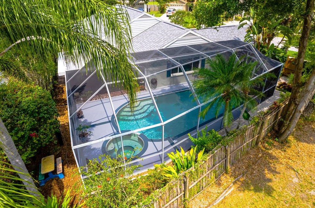 1514 Woonsocket Ln, Brandon FL  33511-1823 exterior