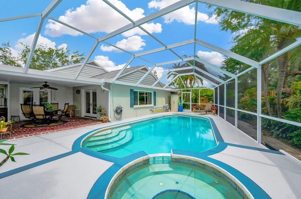 1514 Woonsocket Ln, Brandon, FL 33511-1822