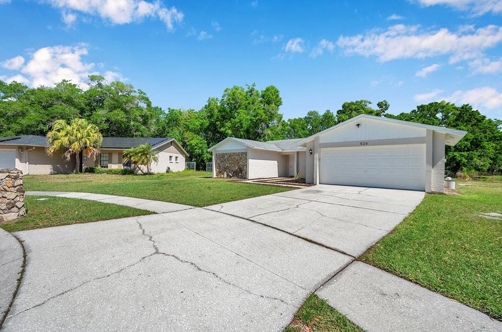 526 Bryan Valley Ct, Brandon, FL 33511-7568