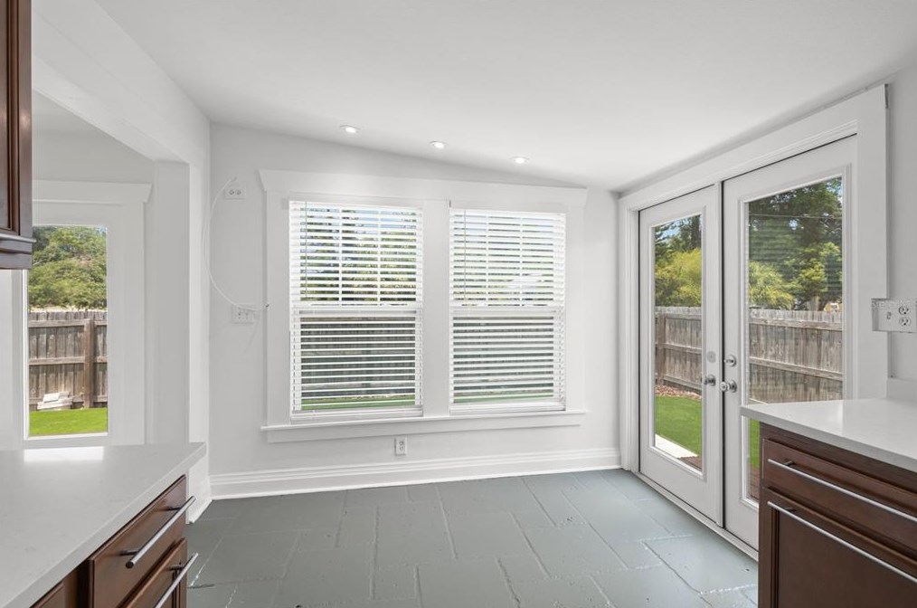 3011 Ola Ave, Tampa FL 33603-3500 exterior