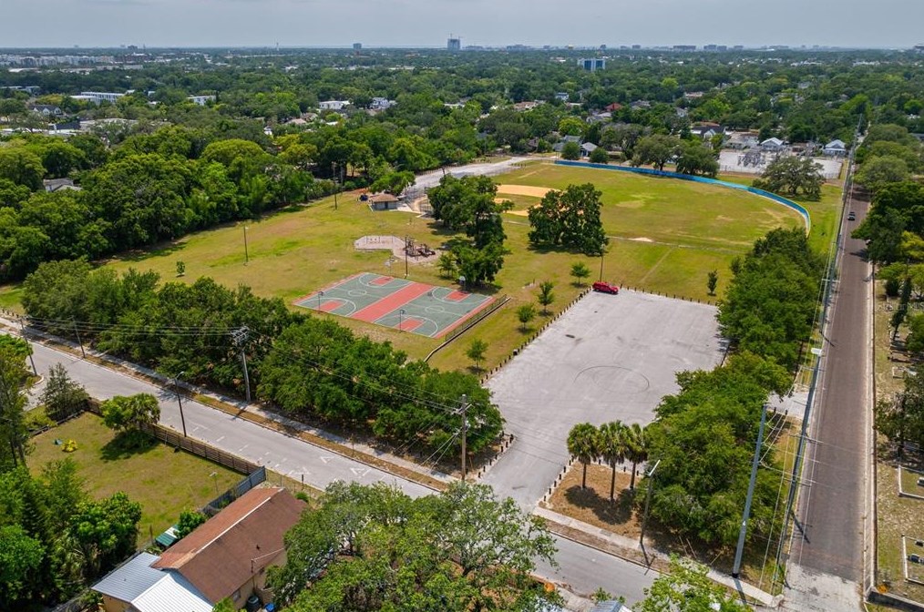 3011 Ola Ave, Tampa FL 33603-3500 exterior