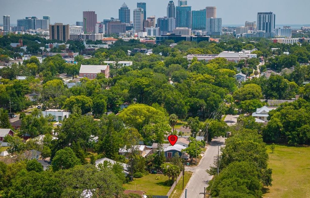 3011 Ola Ave, Tampa FL 33603-3500 exterior