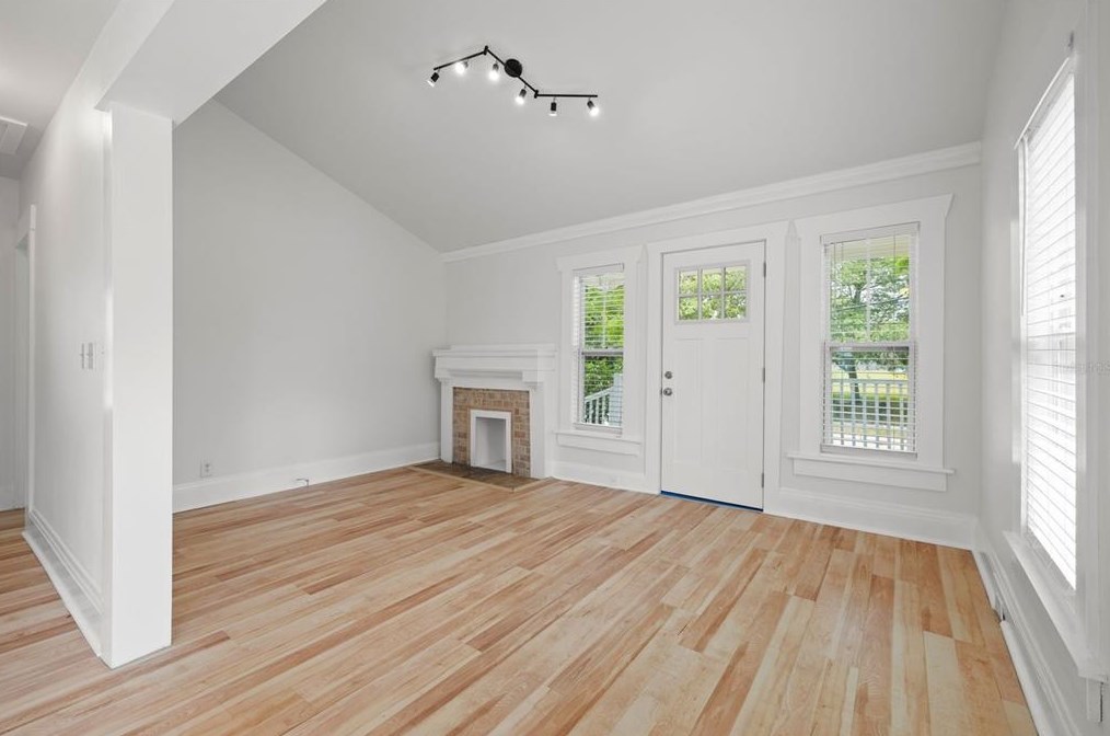 3011 Ola Ave, Tampa FL 33603-3500 exterior