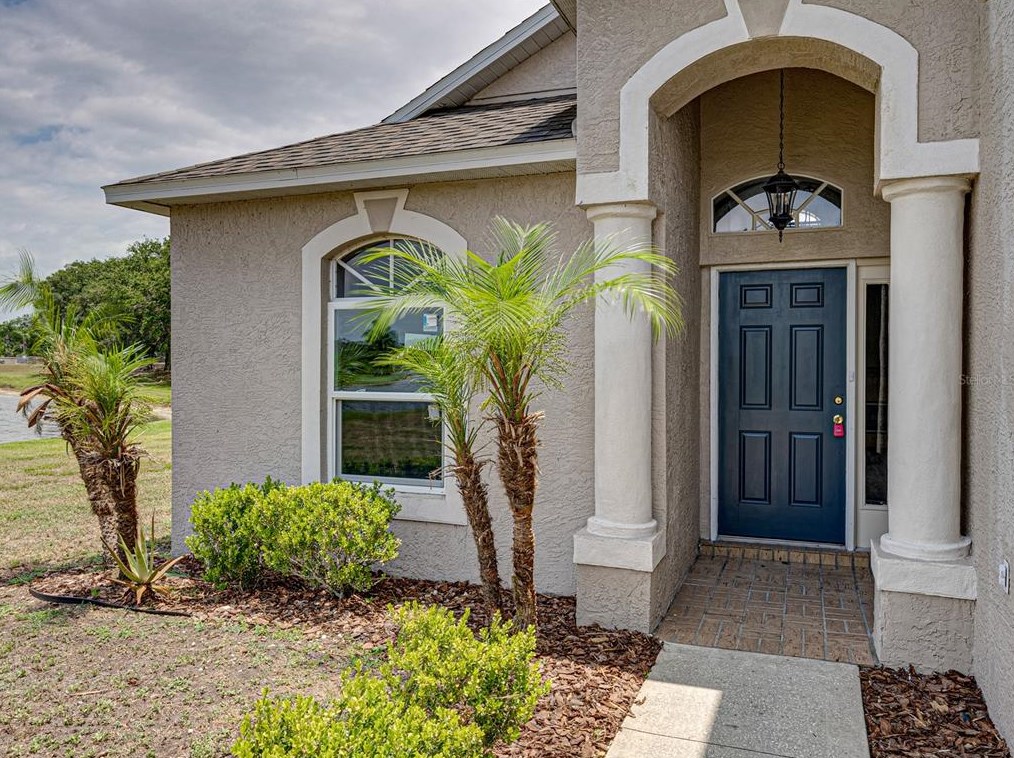 9127 Egret Cove Cir, Riverview FL  33578-3114 exterior