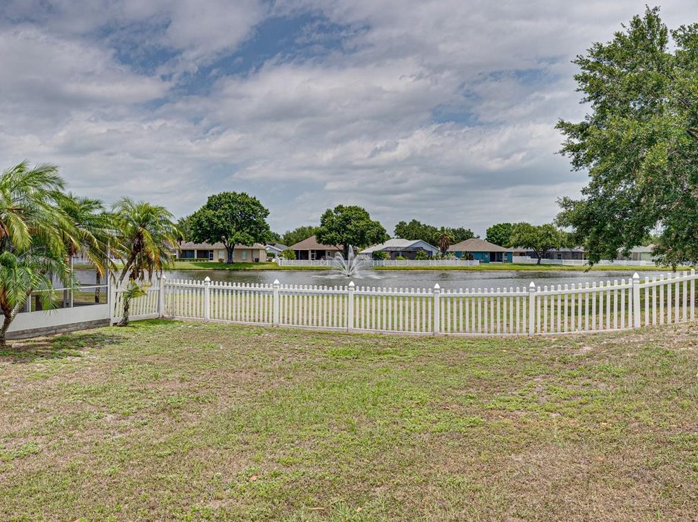 9127 Egret Cove Cir, Riverview FL  33578-3114 exterior