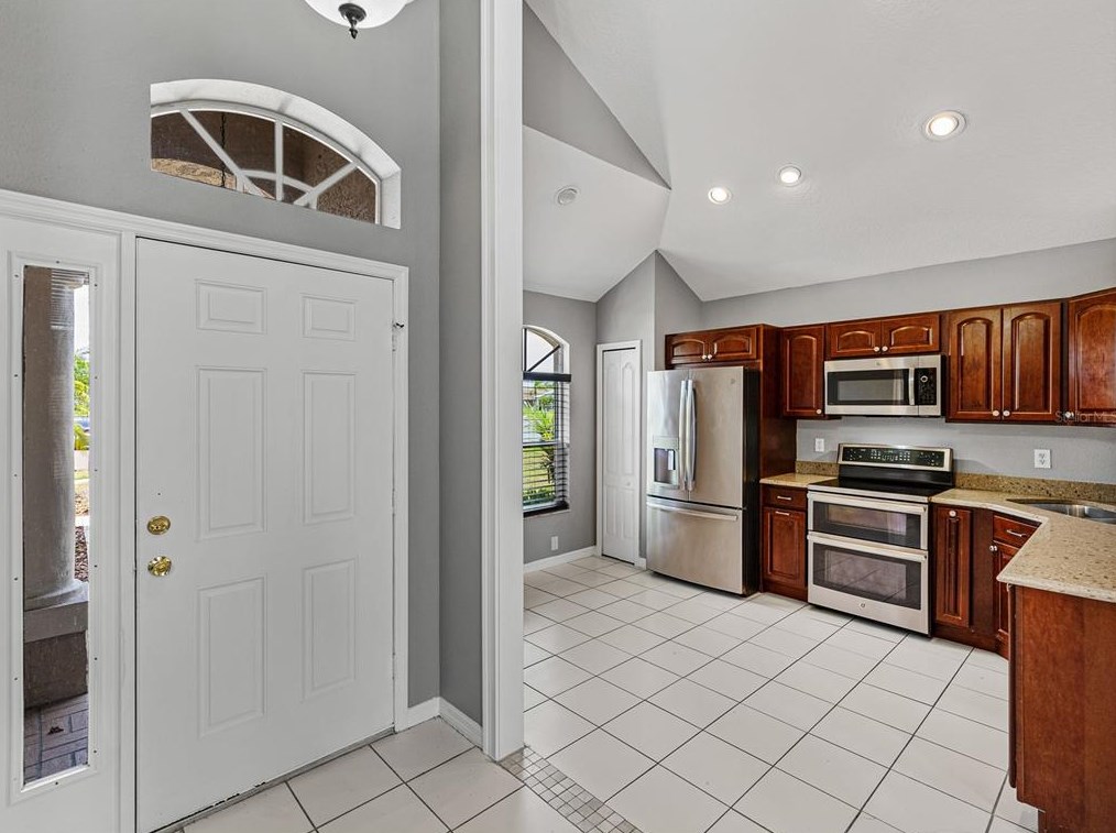 9127 Egret Cove Cir, Riverview FL  33578-3114 exterior