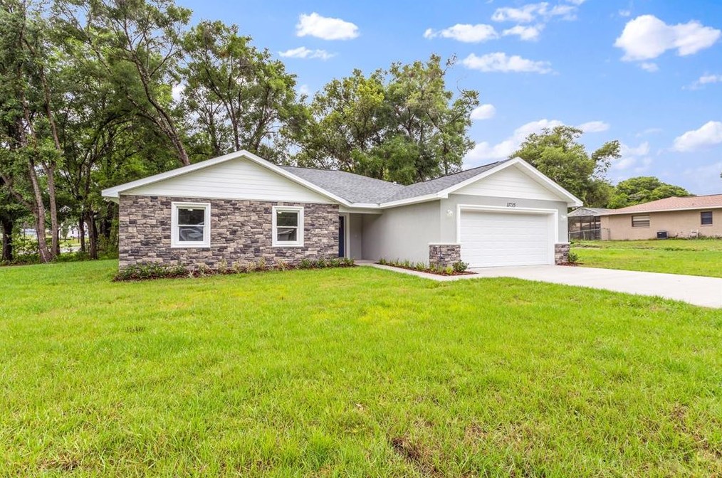 11735 Orange Ct, Dade City, FL 33525