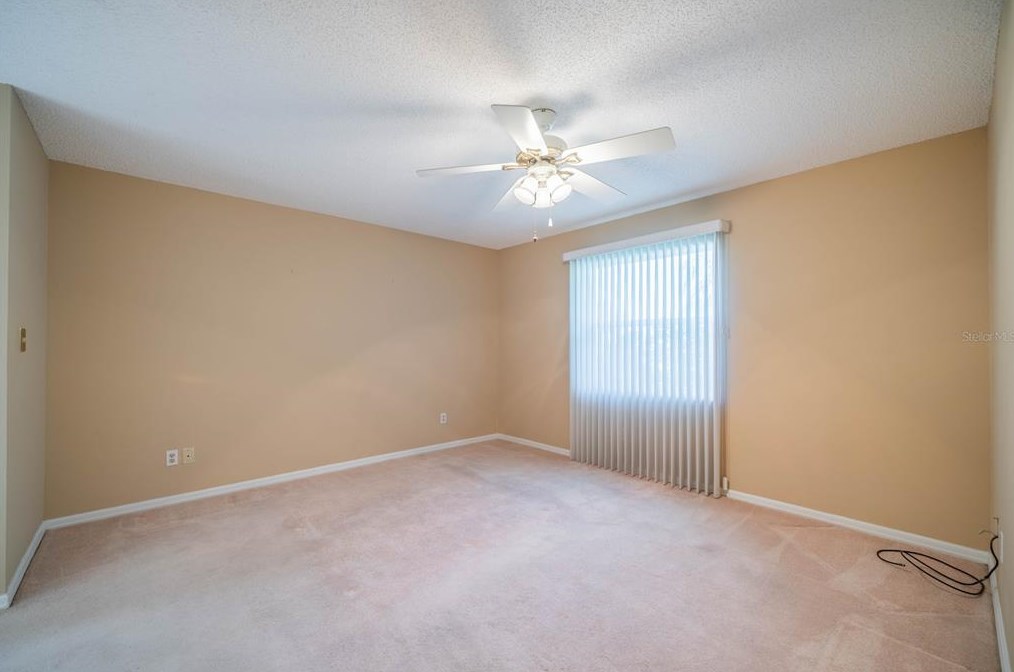 806 Bluewater Dr, Ruskin FL  33573-6277 exterior