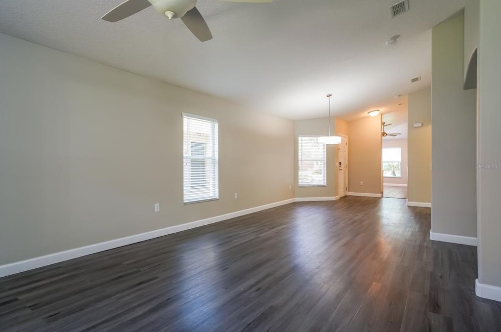 468 Grand Canal Dr, Kissimmee, FL 34759-4345