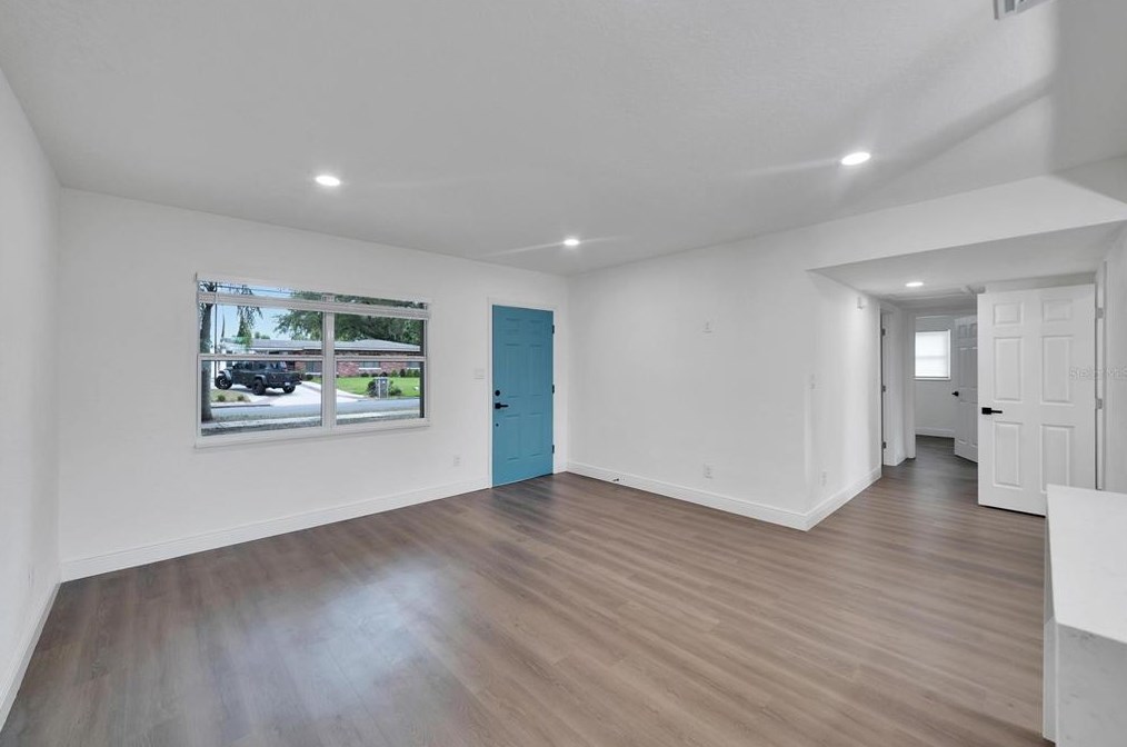 8719 Larkhall Pl, Tampa FL 33604-2310 exterior