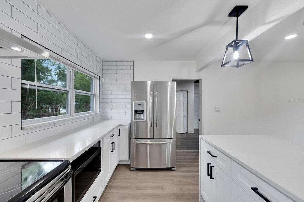 8719 Larkhall Pl, Tampa FL 33604-2310 exterior