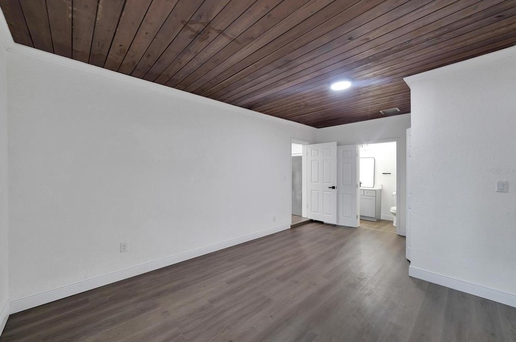 8719 Larkhall Pl, Tampa FL 33604-2310 exterior