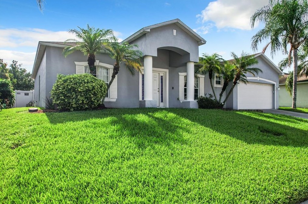 512 Reddicks Cir, Winter Haven, FL 33884-3404