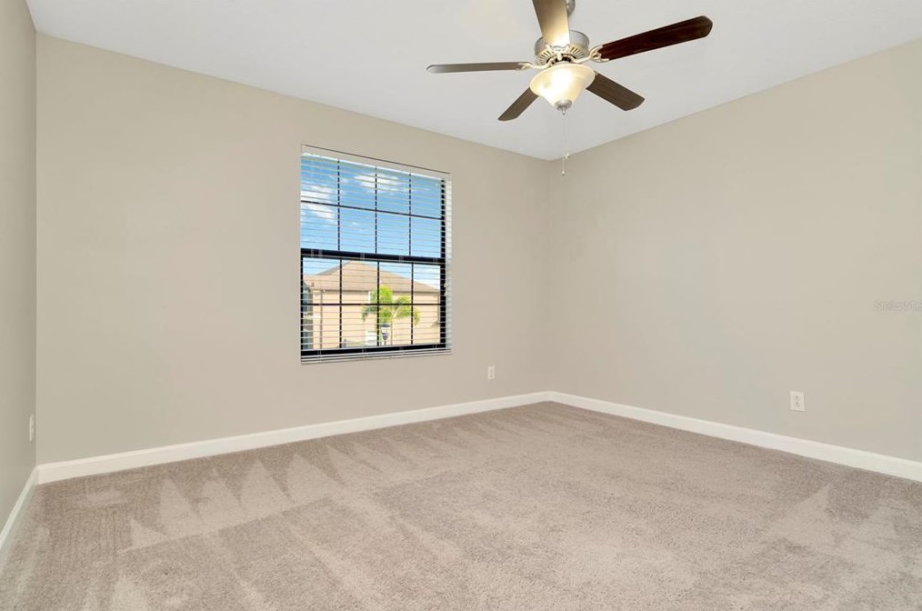 9910 Smarty Jones Dr, Ruskin FL  33573-6718 exterior