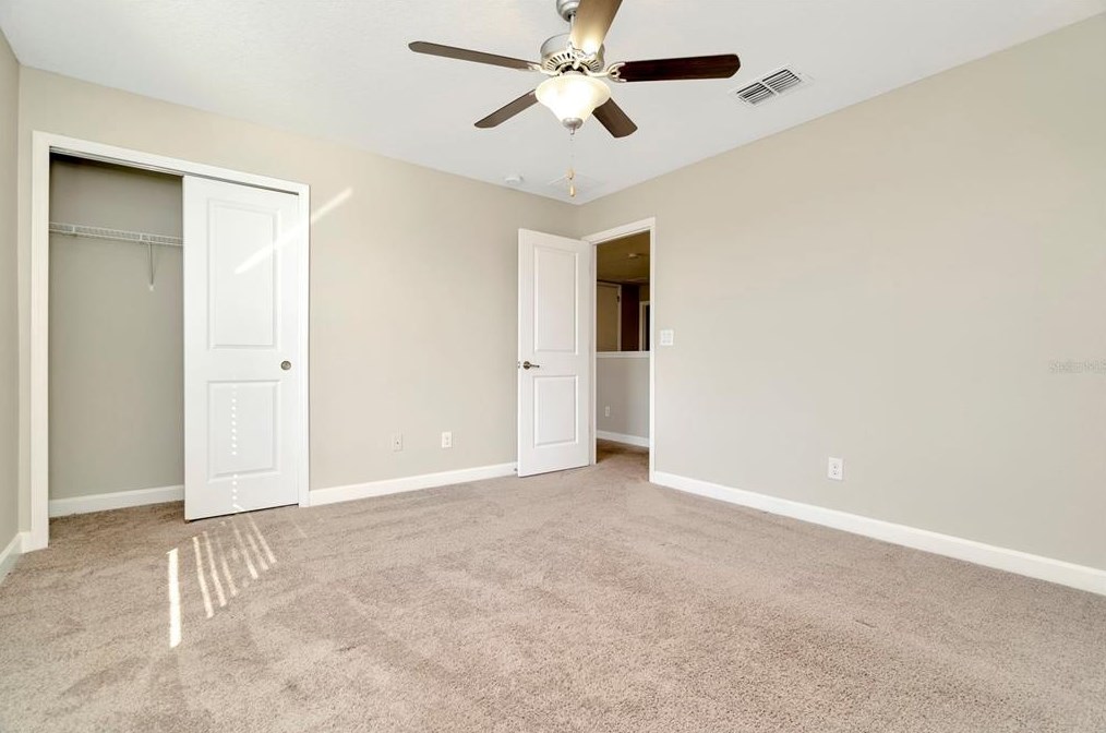 9910 Smarty Jones Dr, Ruskin FL  33573-6718 exterior