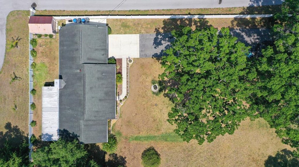 1950 Clement Rd, Lutz FL  33549-5557 exterior