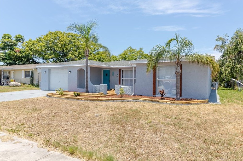 7015 Potomac Dr, Port Richey, FL 34668-3836