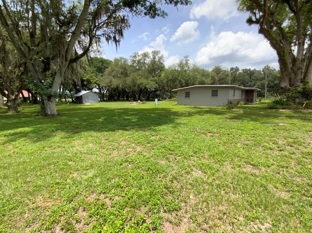 3223 Coats Rd, Zephyrhills FL  33541-6601 exterior